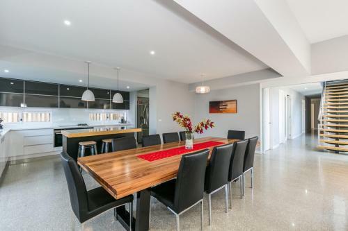 Grandview Luxury 11
