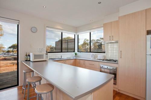 Great Ocean Retreat 5-7