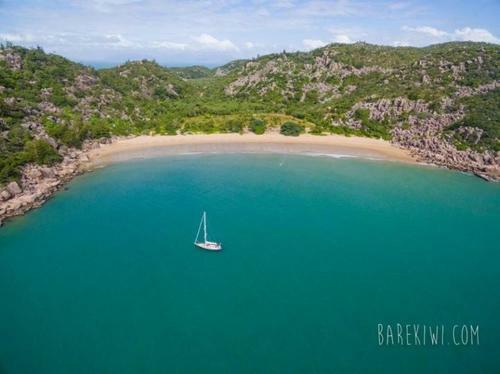 Stunning Magnetic Island Home,private, Large Pool,adults Only