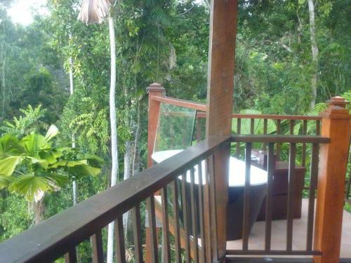 Daintree Holiday Homes - Yurara