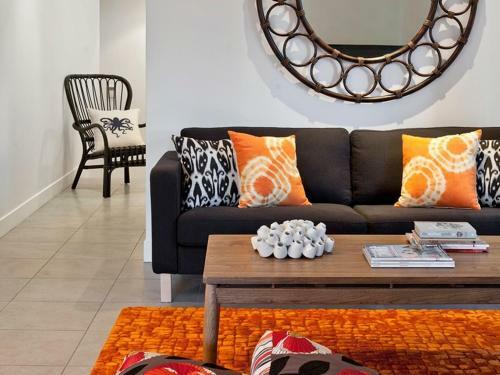 Spacious With Surf Views, Sunshine Beach