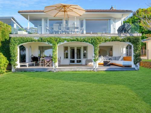 Elandra Absolute Beach Front Luxury