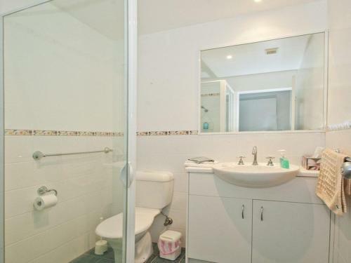 Villa Mer - Stylish Waterfront Accommodation