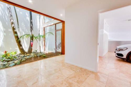 Sapphire Seas Beach House