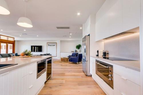 Sapphire Seas Beach House