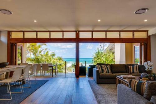 Sapphire Seas Beach House