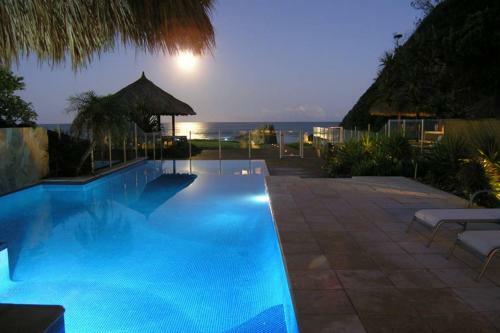 Sapphire Seas Beach House