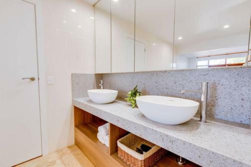 Sapphire Seas Beach House