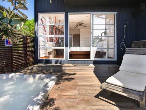 Illaroo I Absolute Waterfront With Spa