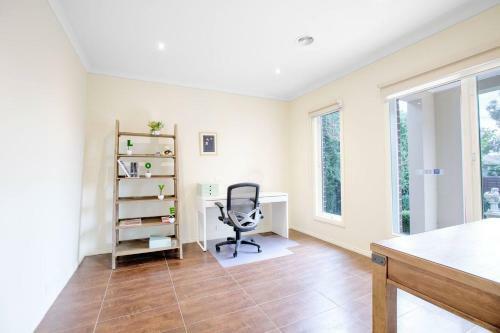 Magnificent Lux Stay@mont Albert 4br/wifi/garage