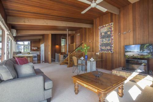 Surfers Ave 17 Narrawallee