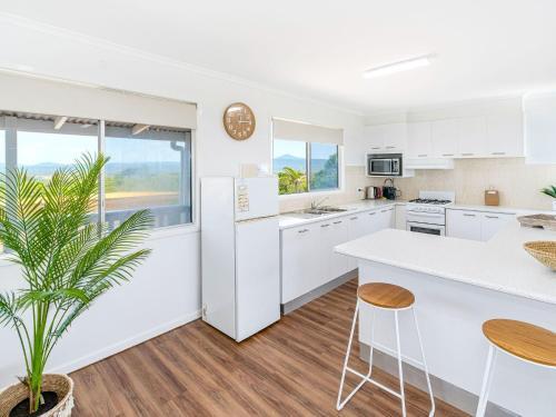 Ocean Dreaming- Amazing Views - Just Listed Up Dated Photos Available Shortly.