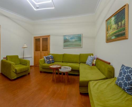 Oliva Inn & Hostel