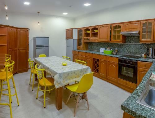 Oliva Inn & Hostel