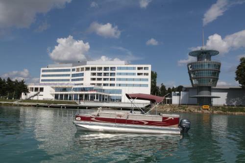 Kur Hotel