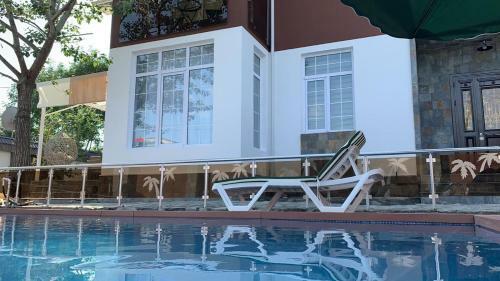 Villa Fountain
