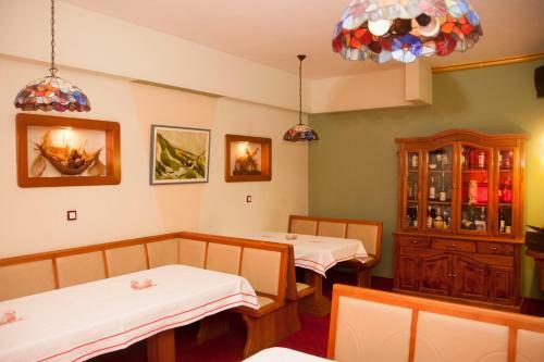 Taxi Bar Motel
