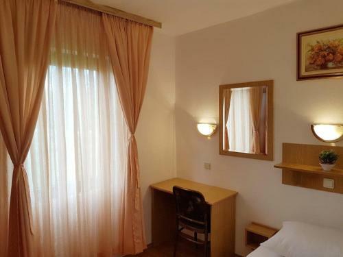 Hostal Pansion Park