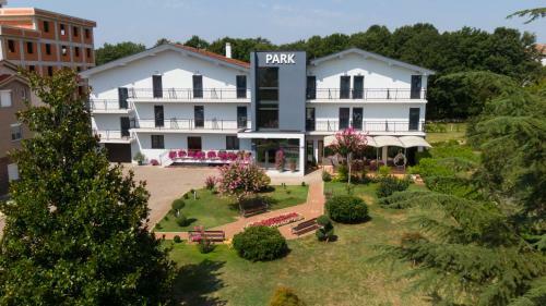 Hostal Pansion Park
