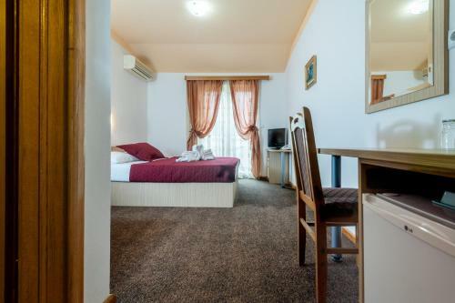 Hostal Hotel Ami-m
