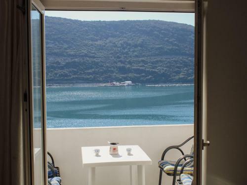 Hostal Apartments And Rooms Mato