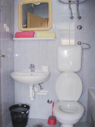 Hostal Apartments And Rooms Mato