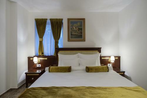 Integra Hotel