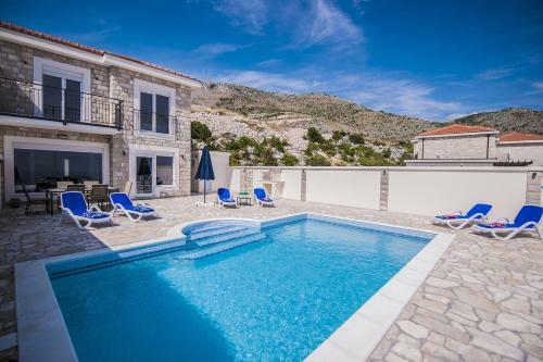 Luxury Villa Layla With Private Pool Near Dubrovnik