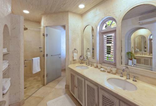 Villa Bluff House