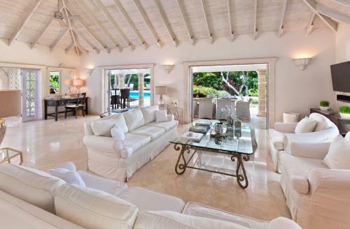 Villa Bluff House