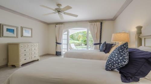 Royal Villa 14