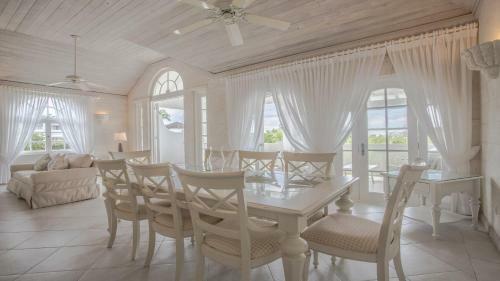 Royal Villa 14