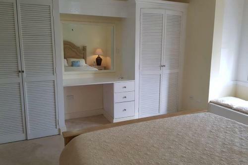Westland Villa