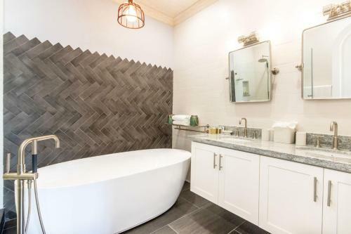 Villa Old Trees 7 - Bella Vista By Blue Sky Luxury