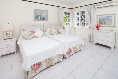 Villa West We Go By Blue Sky Luxury