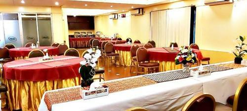 Hotel West Park Inn
