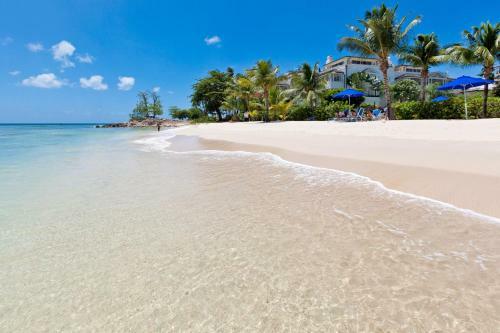Schooner Bay 207 By Blue Sky Luxury