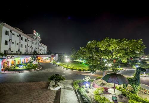 Hotel Naz Garden
