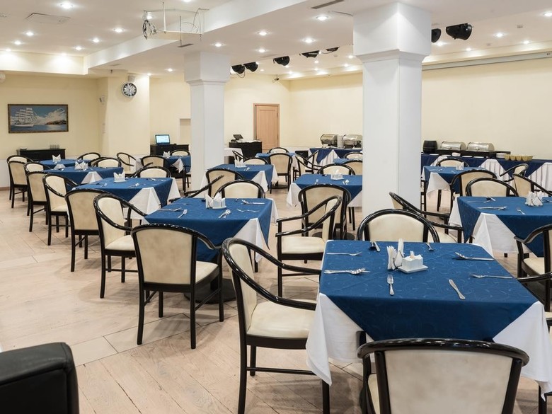 Alliance Avialuxe Hotel