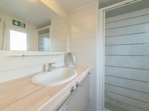 Holiday Home Park Kerlinga-18