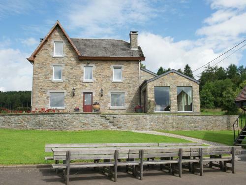 Spacious And Well Cared-for House With A Panoramic View, Sauna And A Summer Pool