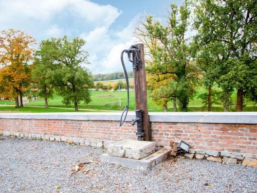 Luxurious Castle In Gesves With Fenced Garden