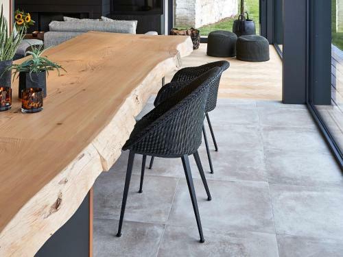 Trendy Holiday Home In Luik With Terrace