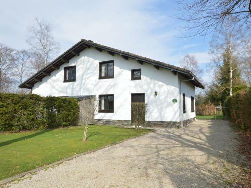 Cozy Holiday Home In Malmedy With Sauna