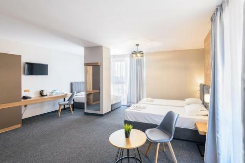 Avenue Hotel Deluxe