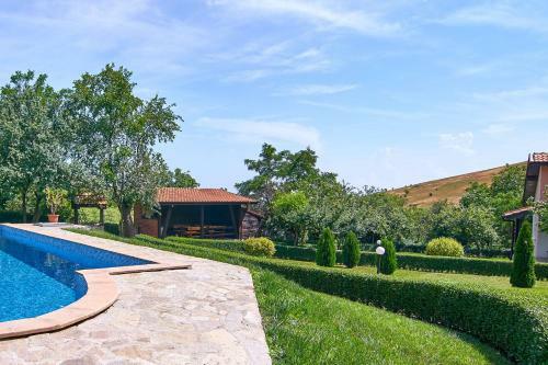 Green Life Villas