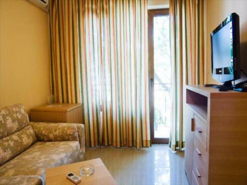 Oasis Park Hotel All Inclusive Beachfront By Asteri Hotels