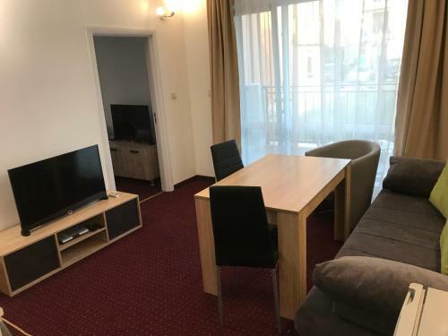 Hostal Guest House Theona