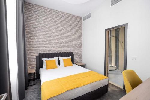 Adeo Hotel