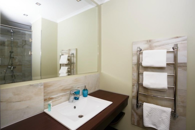 Yunost Hotel